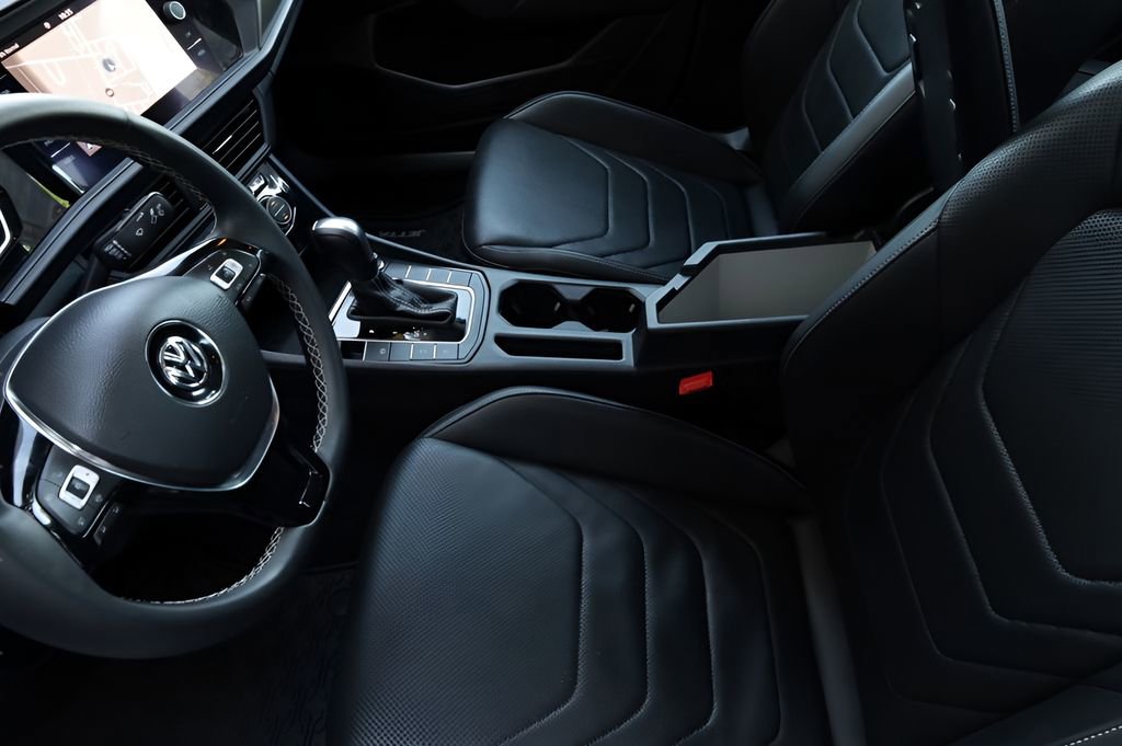 Used 2021 Volkswagen Jetta SEL Premium FWD image 39