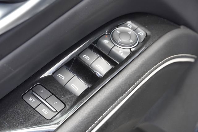 Used 2024 Cadillac Escalade ESV Premium Luxury Platinum image 22