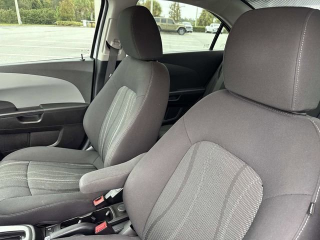 Used 2020 Chevrolet Sonic LT w/ Convenience Package image 21