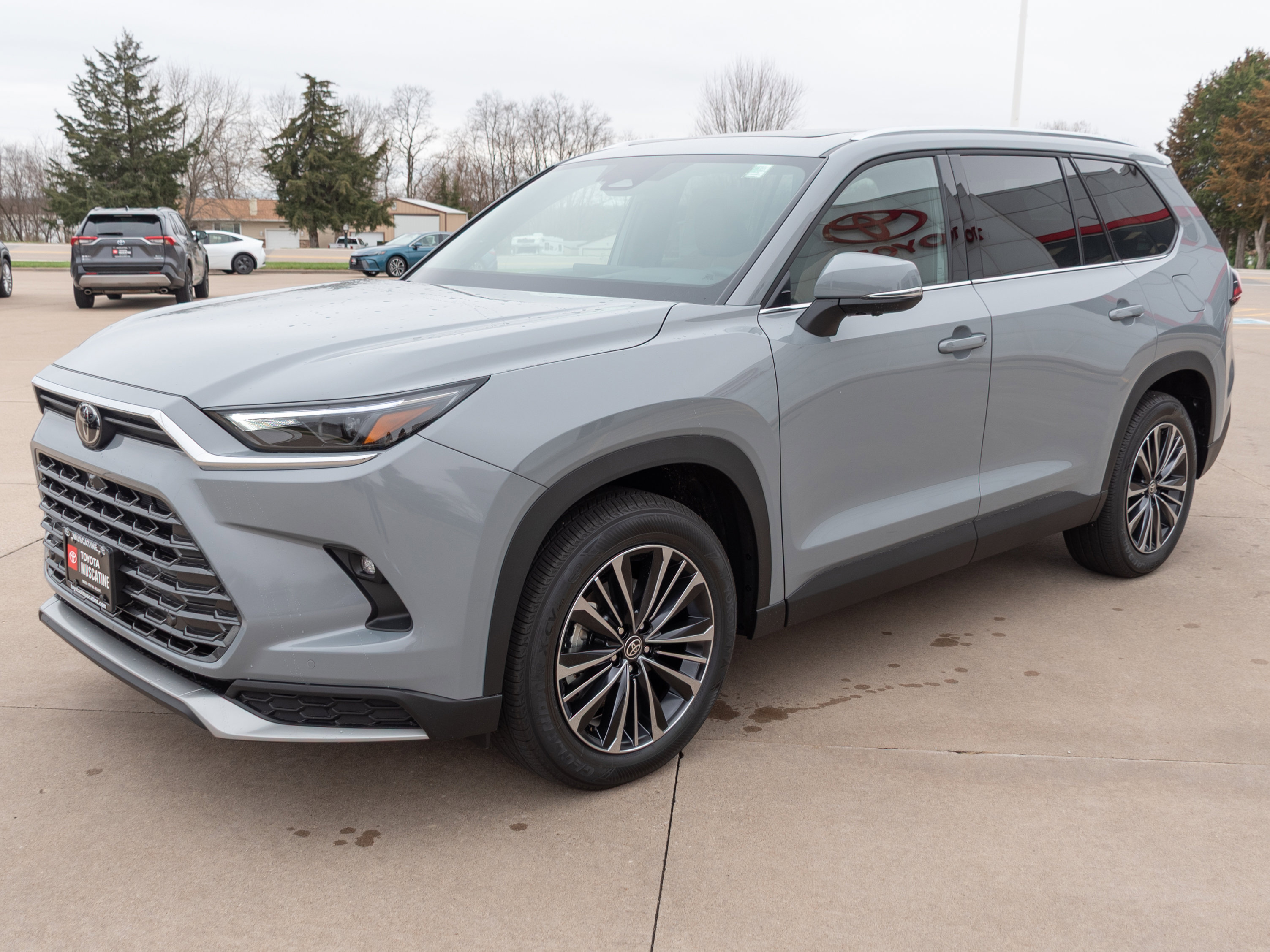 New 2026 Toyota Grand Highlander AWD Hybrid image 4