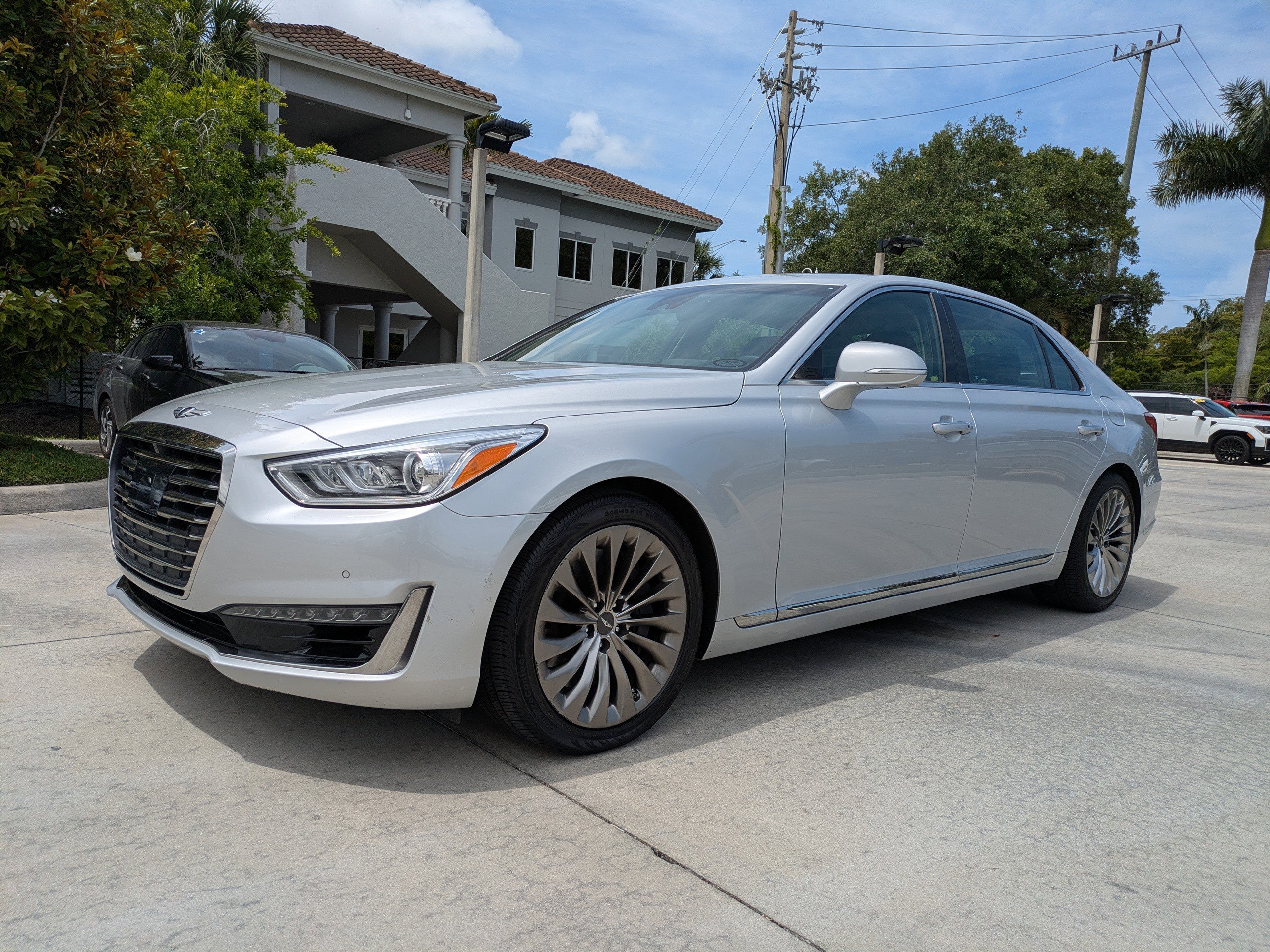 Used 2019 Genesis G90 3.3T Premium AWD/4WD image 5