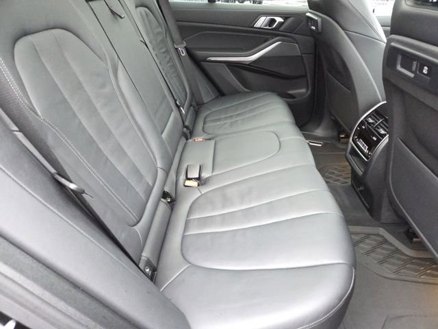 Used 2020 BMW X5 xDrive40i w/ M Sport Package image 30