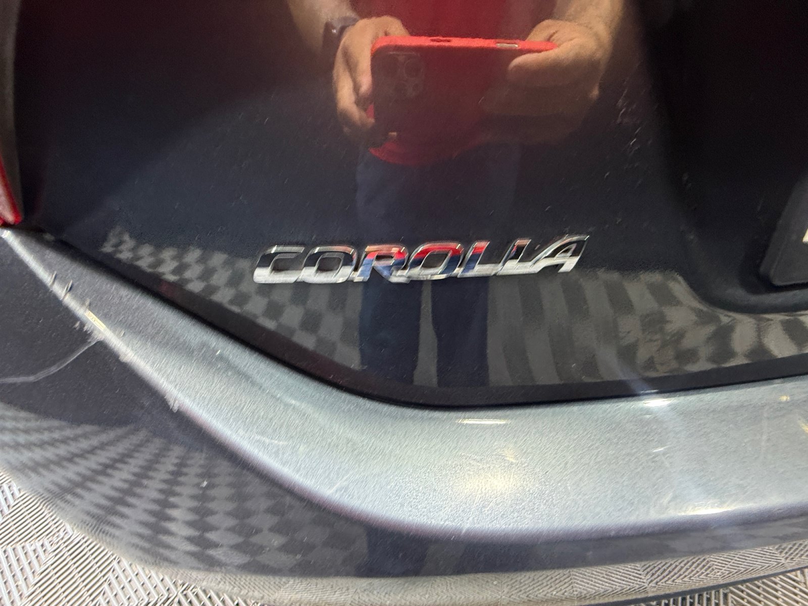 Used 2019 Toyota Corolla SE w/ Carpet Mat Package (TMS) FWD image 24