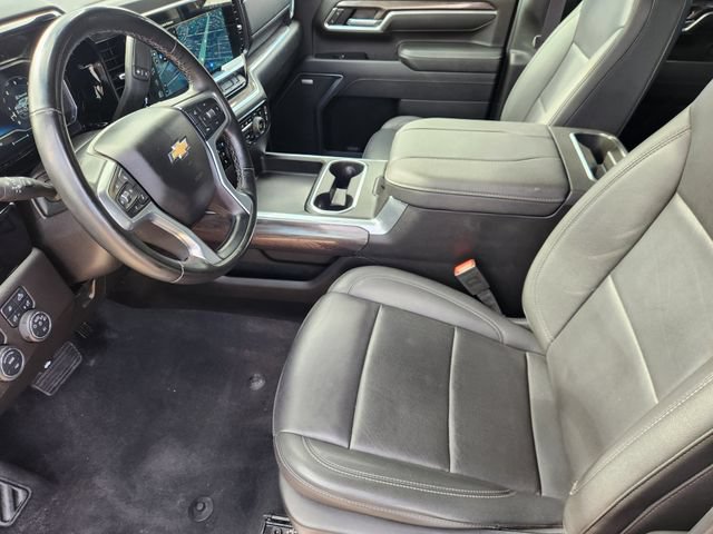 Used 2025 Chevrolet Silverado 2500 LTZ w/ LTZ Convenience Package AWD/4WD image 4
