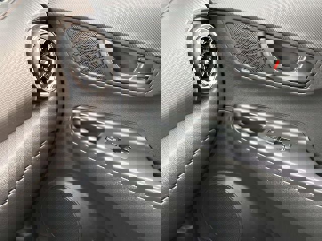 Used 2023 Hyundai Kona SE image 29