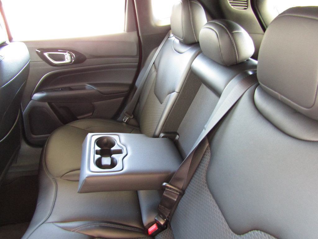 New 2026 Jeep Compass Latitude AWD/4WD image 30