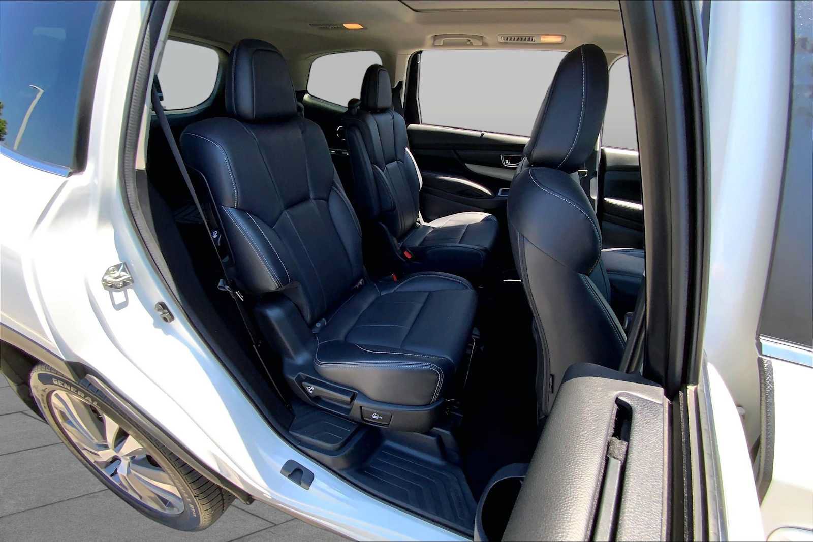 Certified 2021 Subaru Ascent Limited w/ Technology Package AWD/4WD image 20
