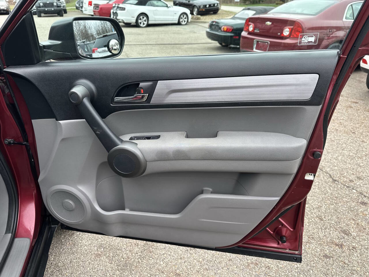 Used 2011 Honda CR-V LX image 19