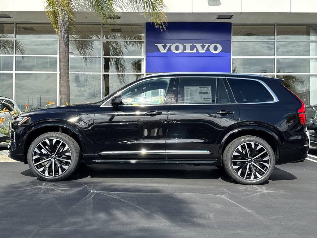 New 2026 Volvo XC90 T8 Plus w/ Protection Package Premier image 2