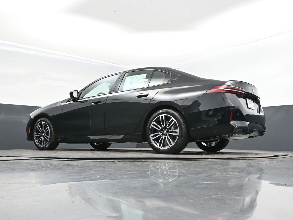 New 2026 BMW 530i w/ M Sport Package image 40