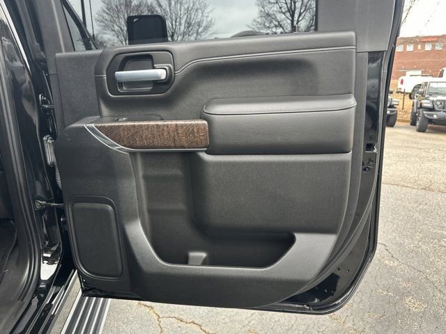Used 2021 GMC Sierra 2500 Denali w/ Denali Black Diamond Edition image 19
