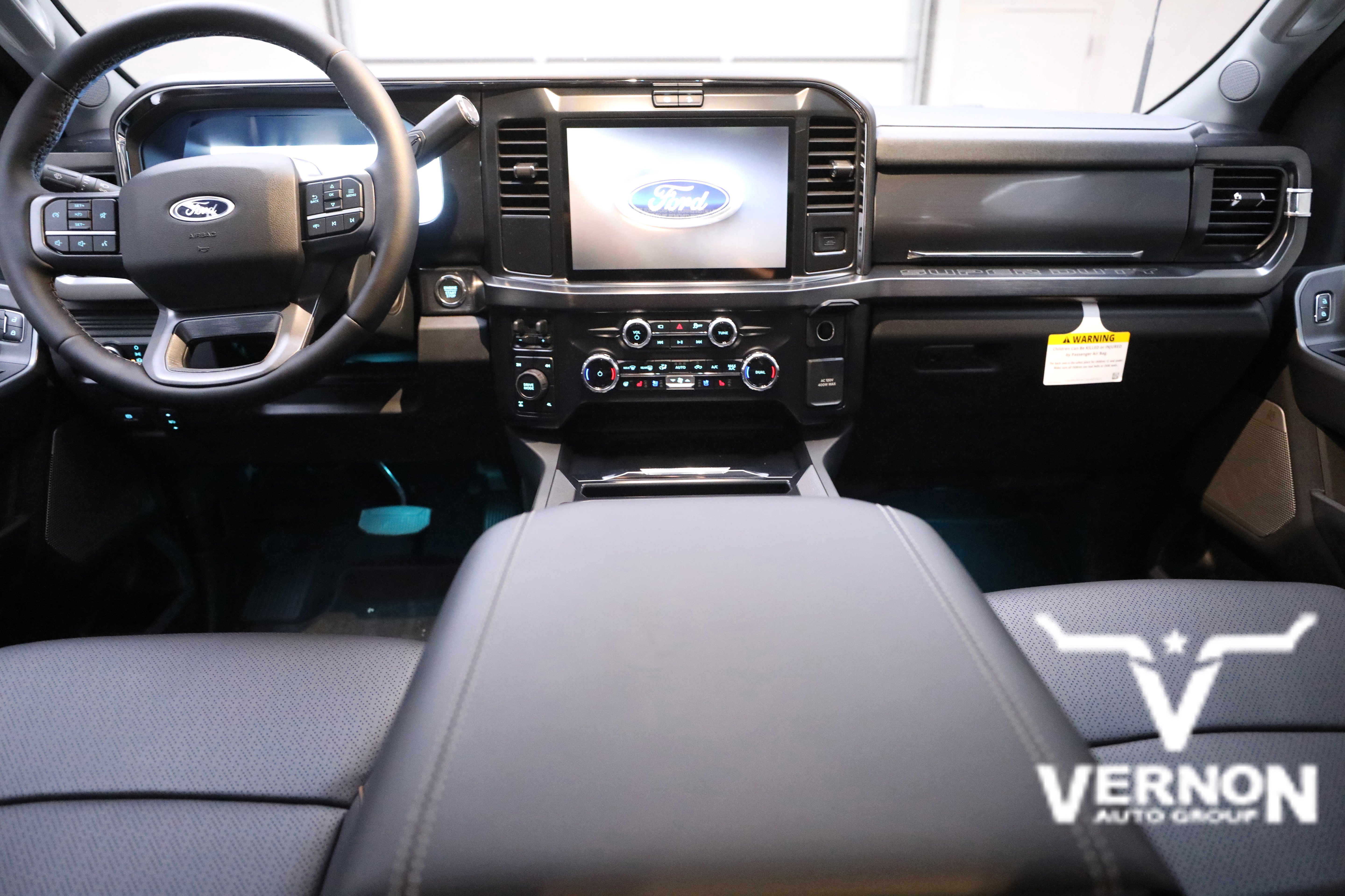 New 2026 Ford F250 Lariat w/ Chrome Package image 13