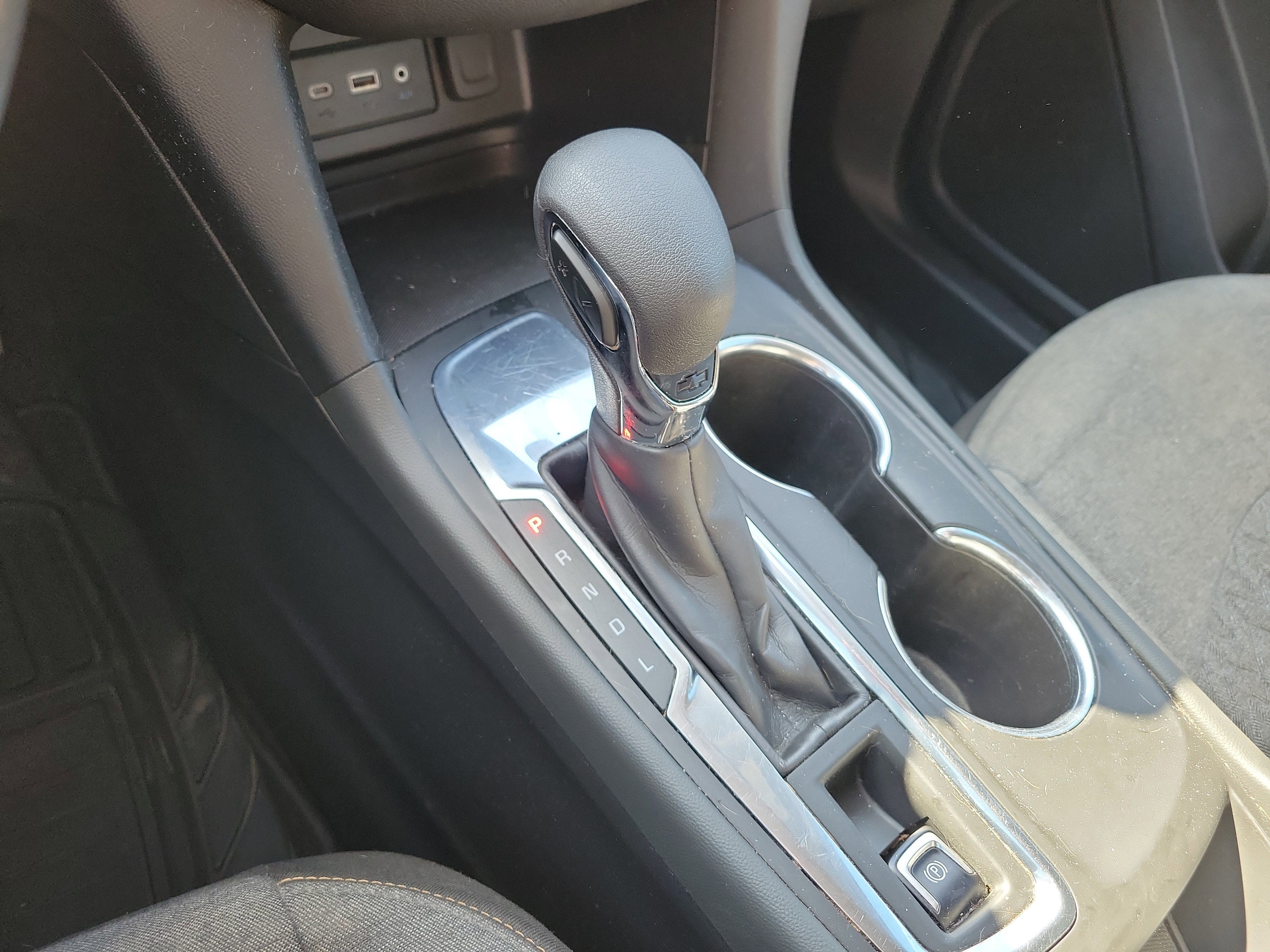 Used 2022 Chevrolet Equinox LT image 34