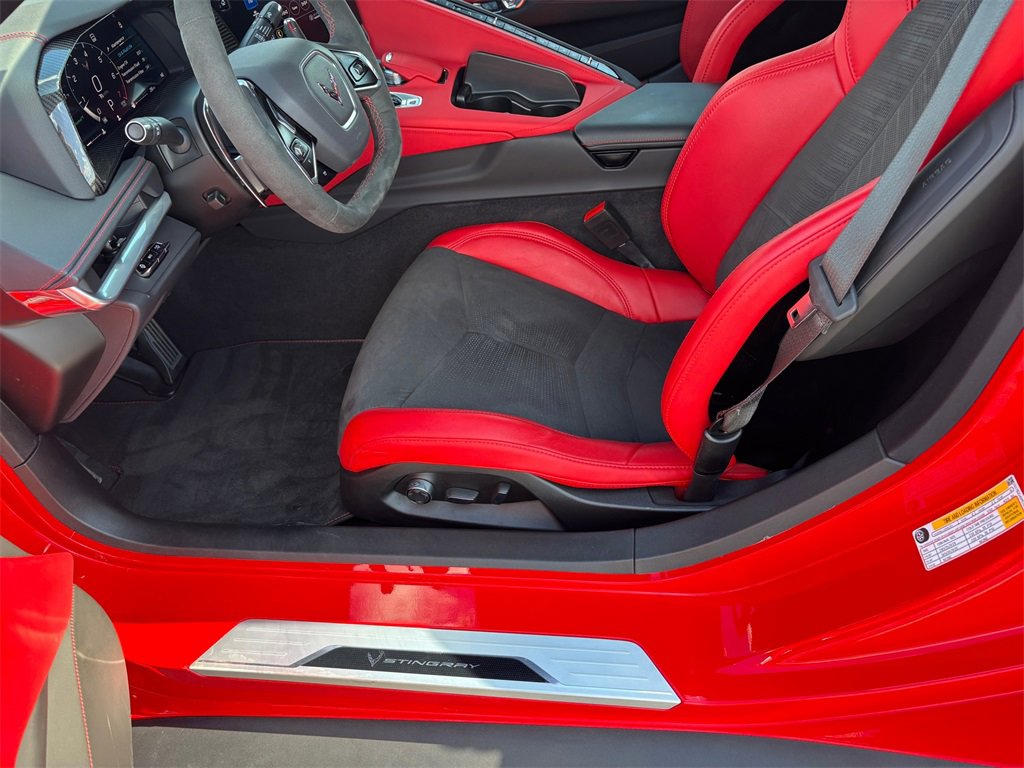 Used 2023 Chevrolet Corvette Stingray Preferred Cpe w/ Engine Appearance Package image 26