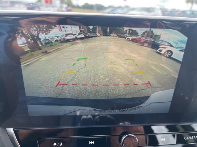 Used 2025 Nissan Altima 2.5 SV w/ SV Premium Package image 30