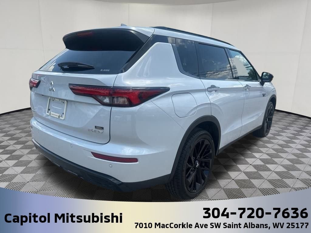 New 2025 Mitsubishi Outlander SEL Black Edition image 9