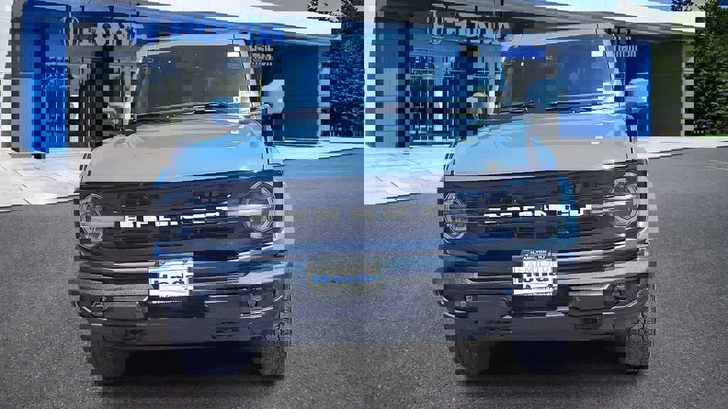 Used 2022 Ford Bronco Outer Banks image 3