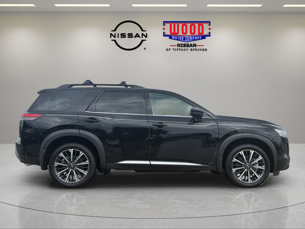 New 2026 Nissan Pathfinder Platinum w/ Cargo Package AWD/4WD image 2