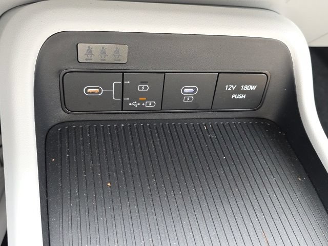 Certified 2025 Hyundai Kona SE FWD image 14