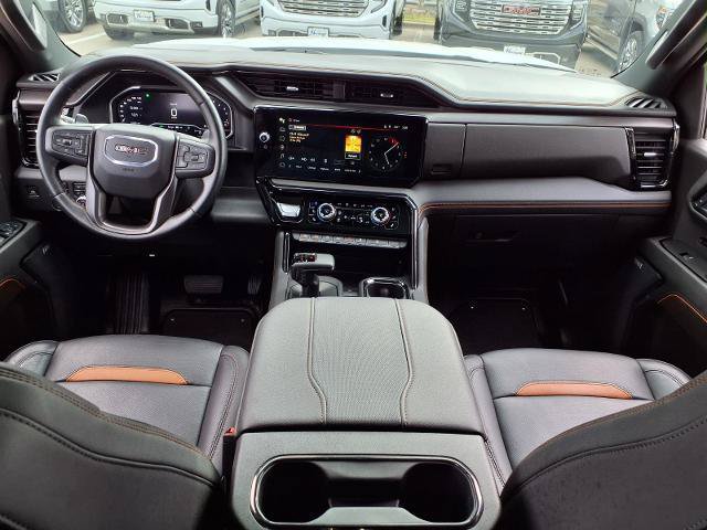 Used 2024 GMC Sierra 1500 AT4 w/ Technology Package AWD/4WD image 4