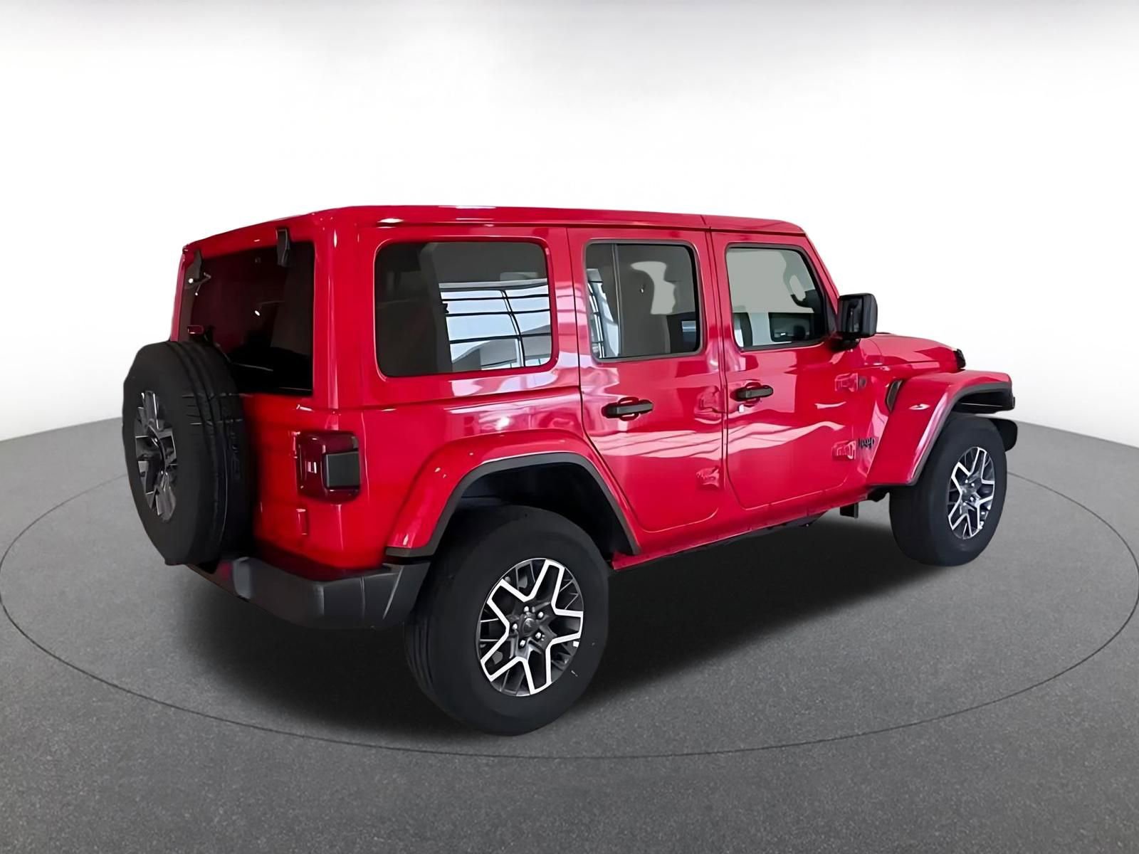 Used 2025 Jeep Wrangler Sahara image 14