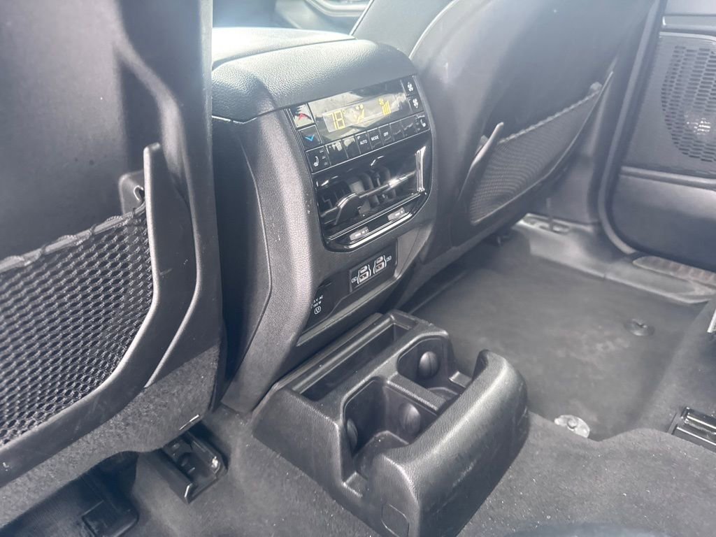 Used 2024 Jeep Grand Cherokee L Limited w/ Luxury Tech Group II image 26