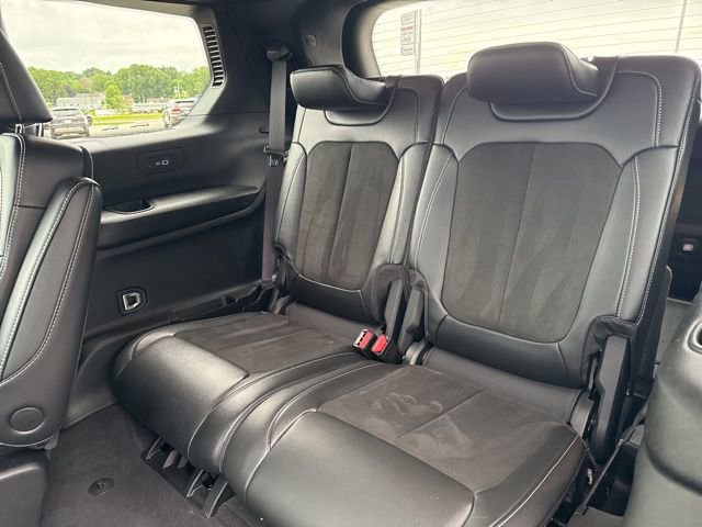 Used 2023 Jeep Grand Cherokee L Laredo image 14