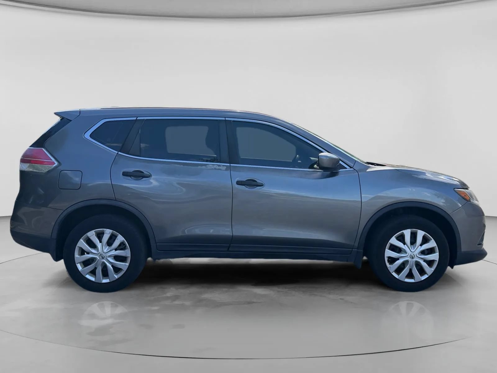 Used 2016 Nissan Rogue S FWD image 6