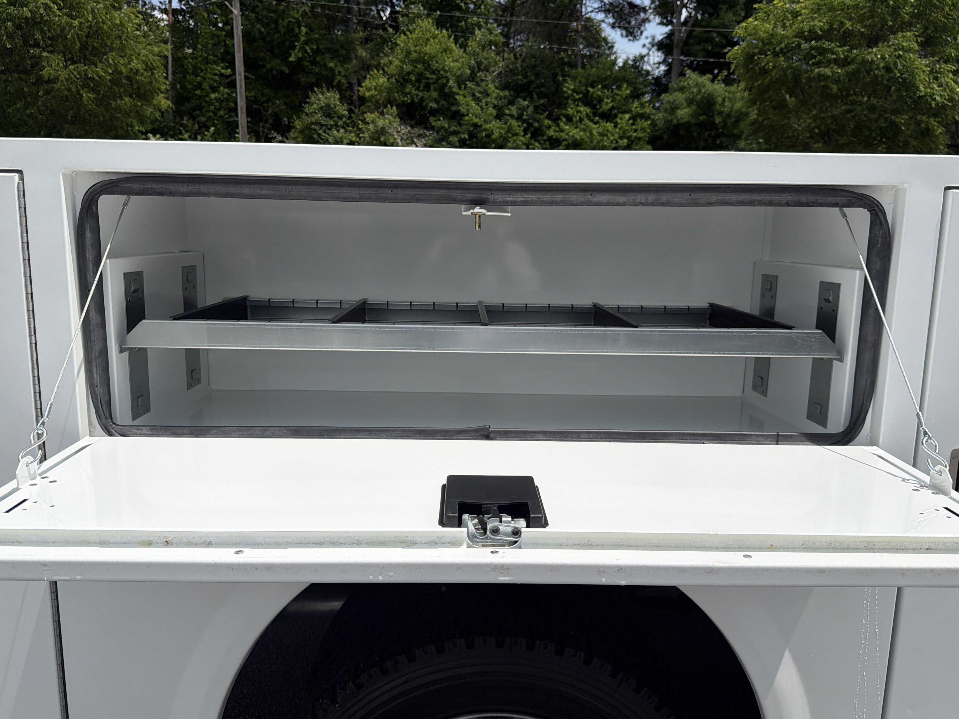 New 2026 RAM 4500 Tradesman w/ Chrome Appearance Group AWD/4WD image 23