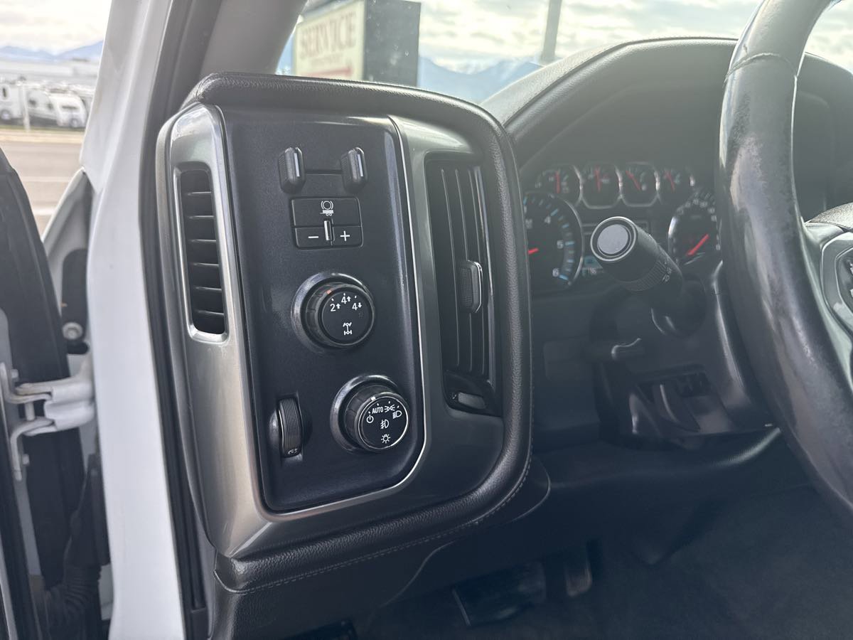 Used 2016 Chevrolet Silverado 2500 LTZ image 13