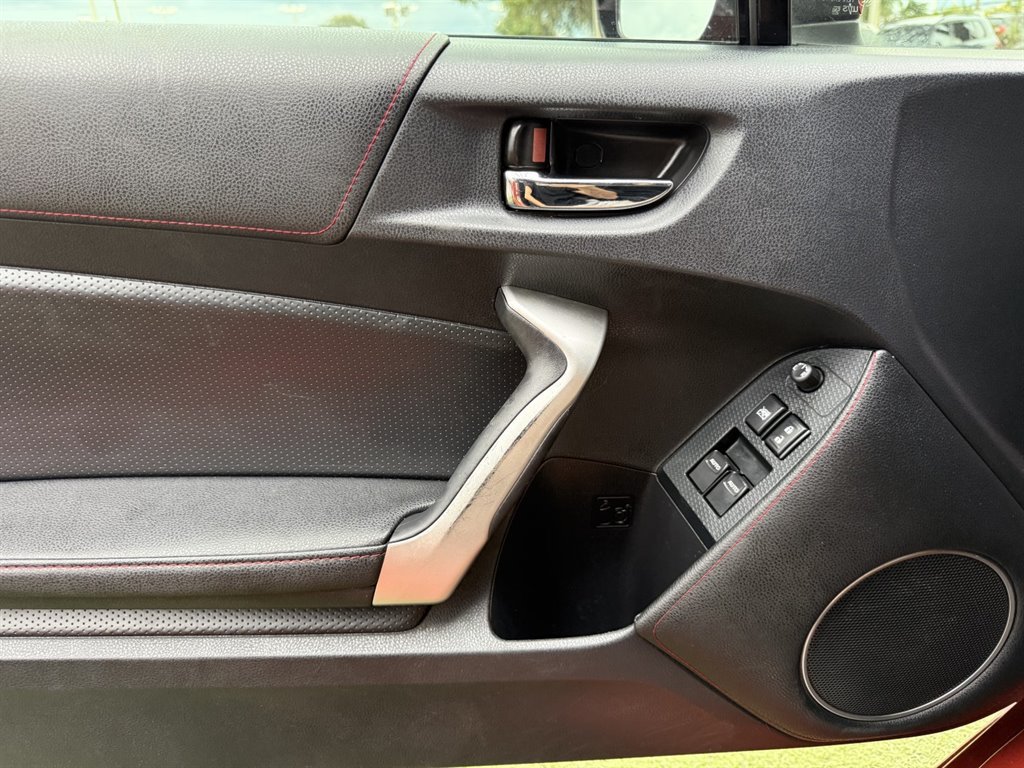 Used 2016 Scion FR-S RWD image 27