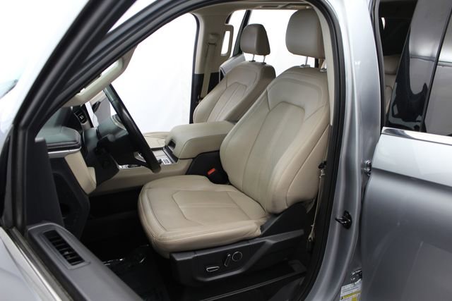 Used 2023 Ford Expedition Max Limited AWD/4WD image 17