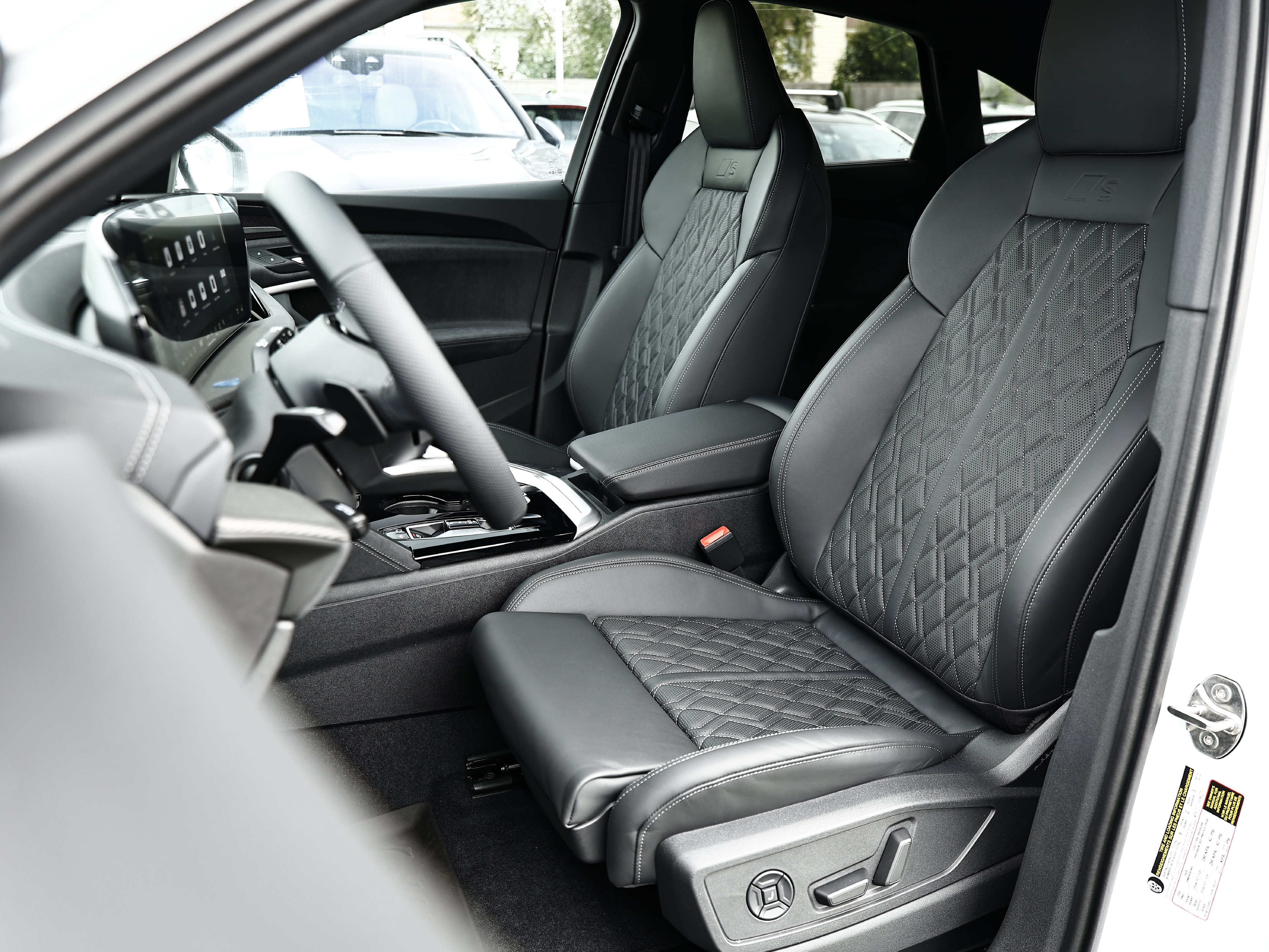 New 2026 Audi SQ5 Prestige AWD/4WD image 19