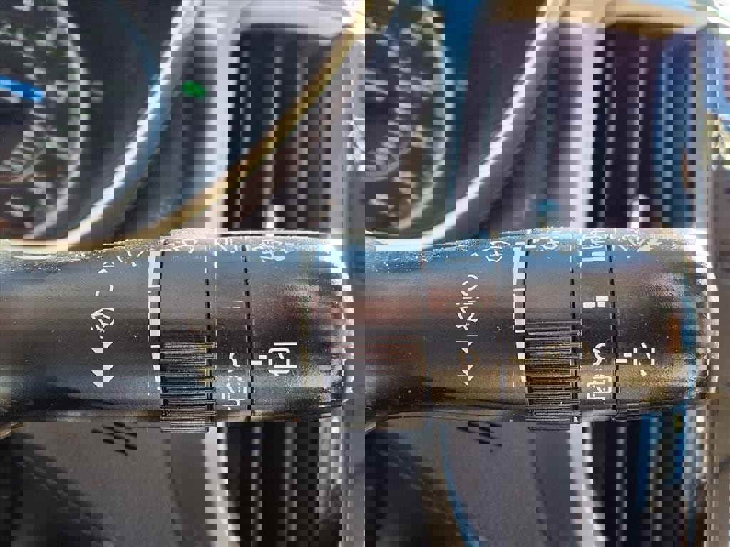 Used 2021 Subaru Ascent Limited w/ Technology Package image 18