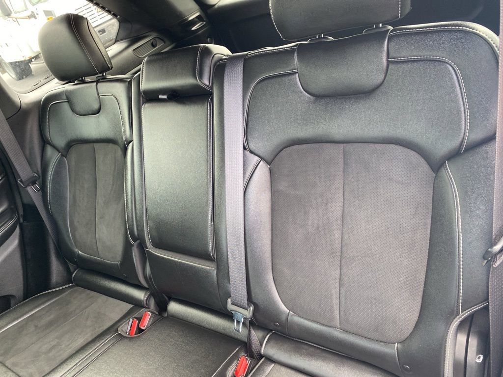 Used 2023 Jeep Grand Cherokee Altitude AWD/4WD image 35