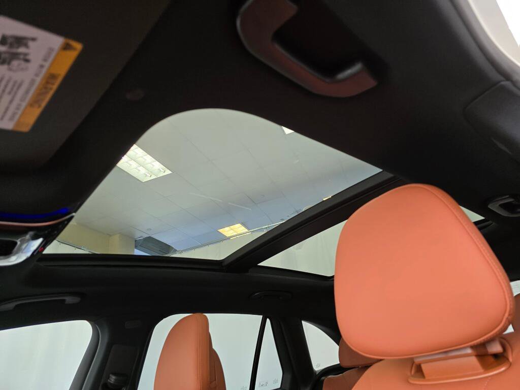 New 2026 Mercedes-Benz GLC 350e 4MATIC image 24