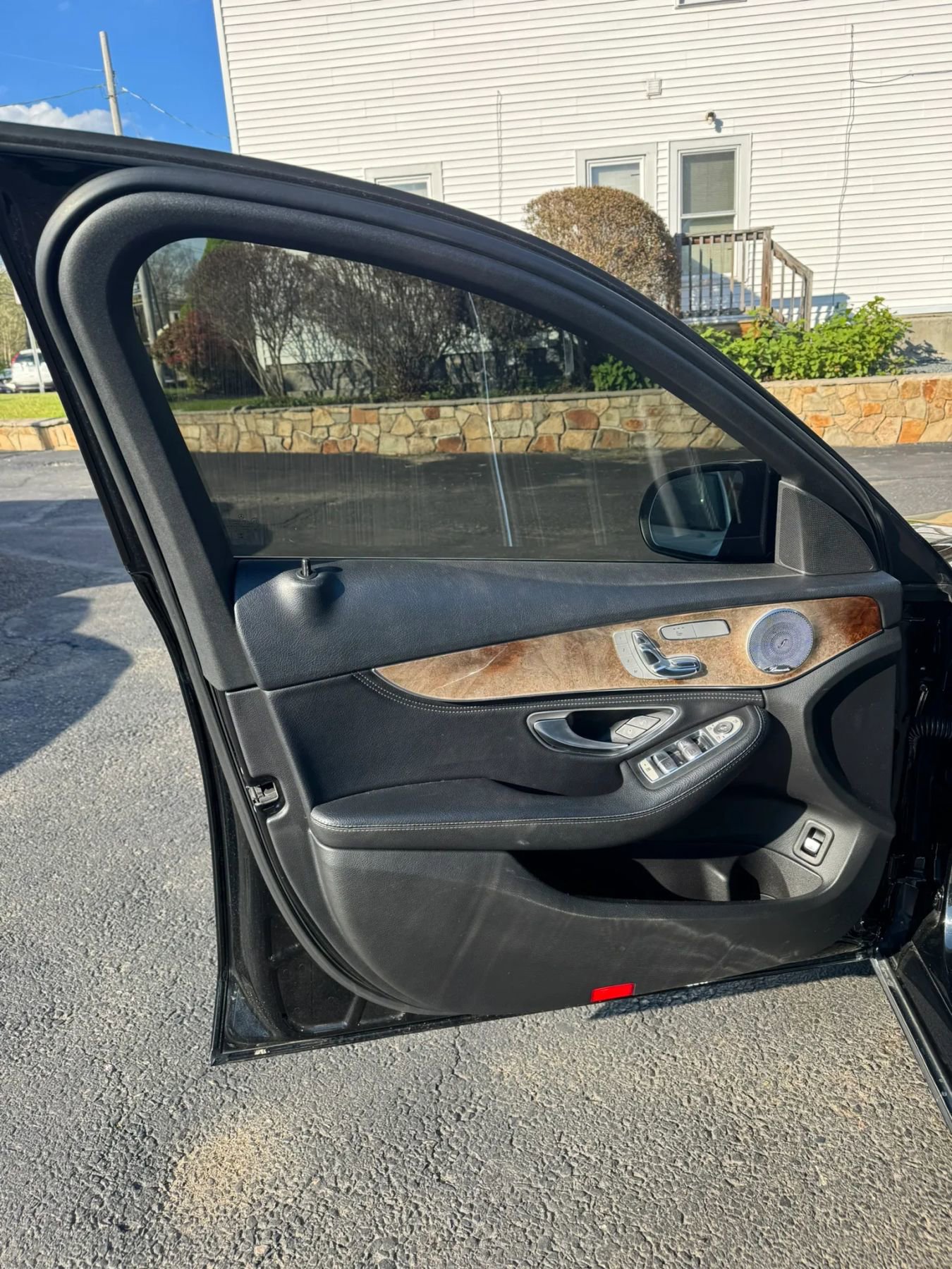 Used 2015 Mercedes-Benz C 300 4MATIC Sedan image 31