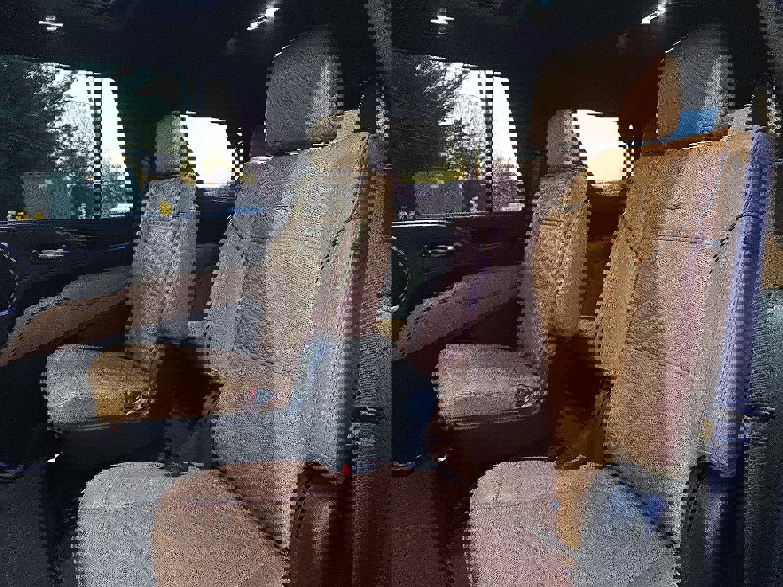 Used 2023 Cadillac Escalade Premium Luxury image 11