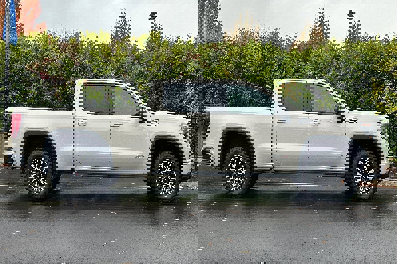 New 2026 GMC Sierra 1500 AT4 w/ AT4 Premium Package image 4