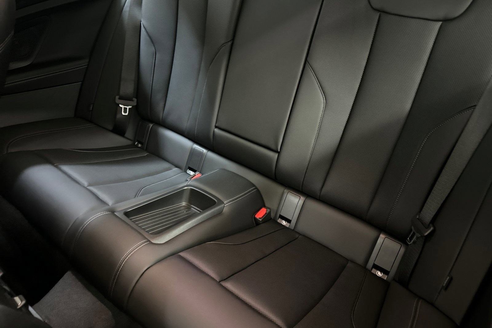 Used 2025 BMW 230i Coupe w/ Convenience Package image 20