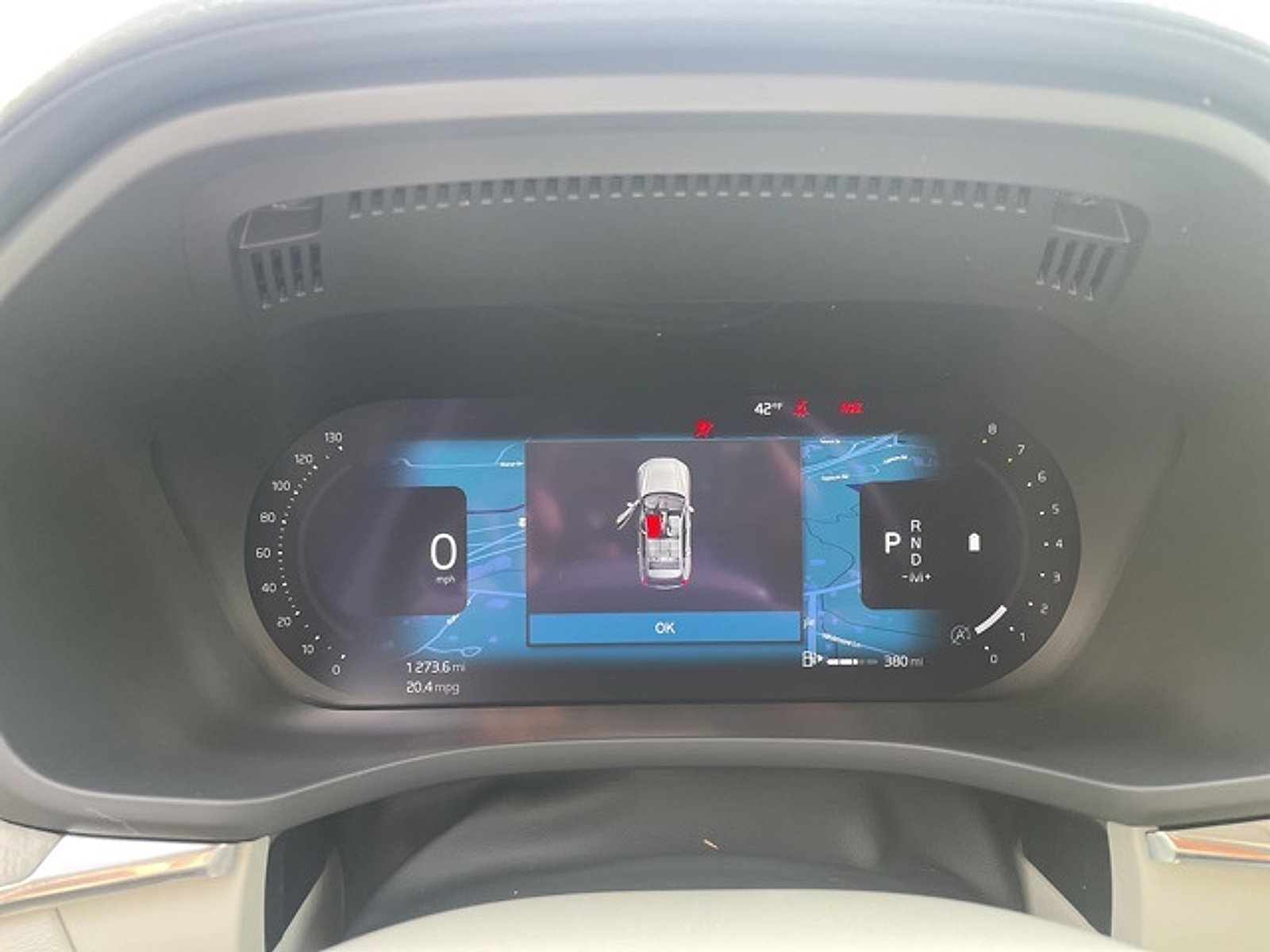 Used 2023 Volvo XC60 B5 Ultimate w/ Climate Package image 12