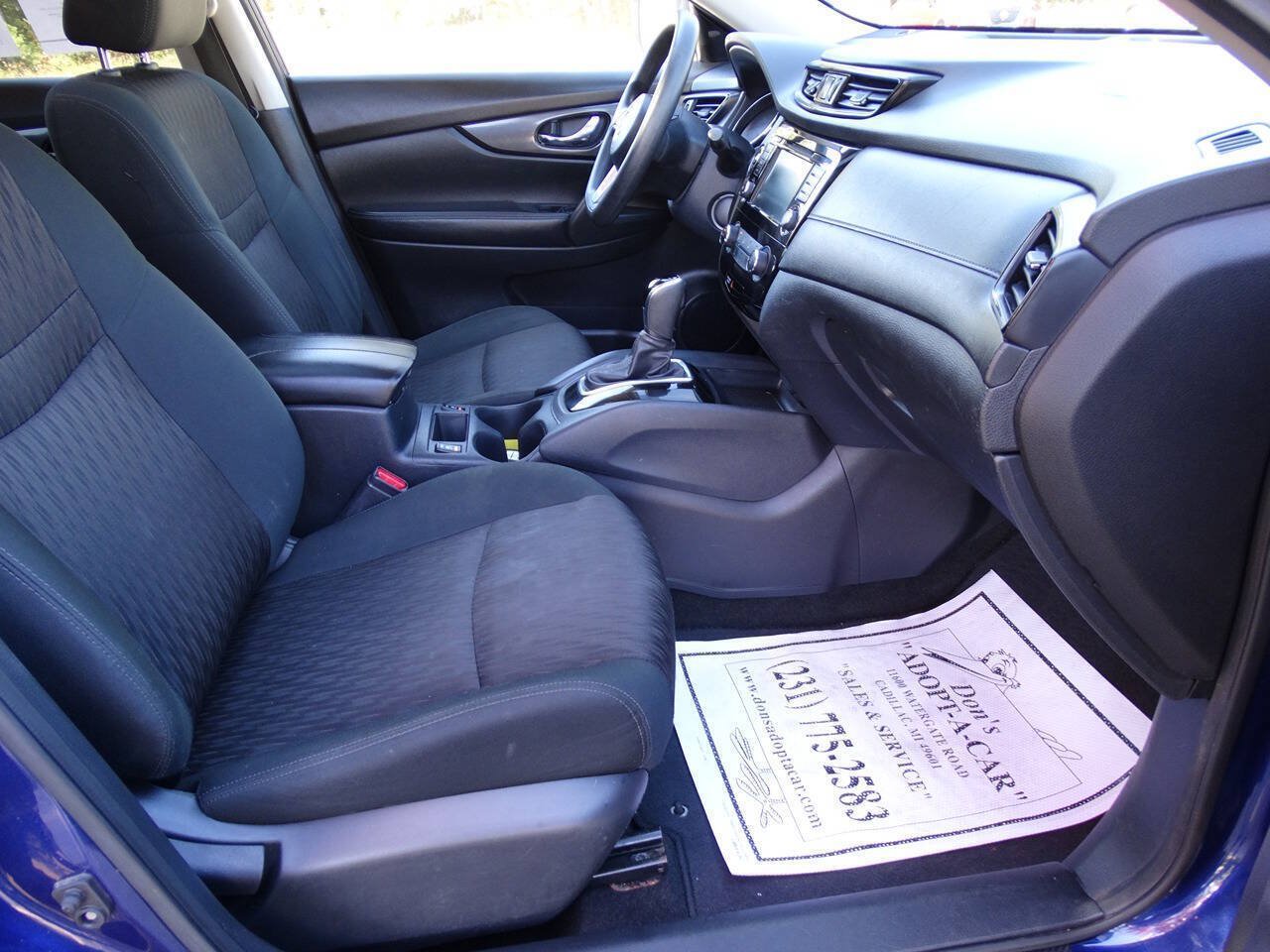 Used 2020 Nissan Rogue AWD w/ SV Moonroof Package image 42
