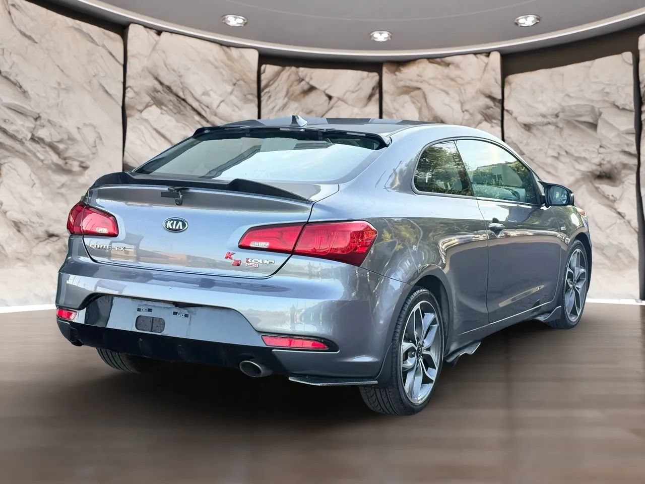 Used 2016 Kia Forte Koup EX FWD image 7