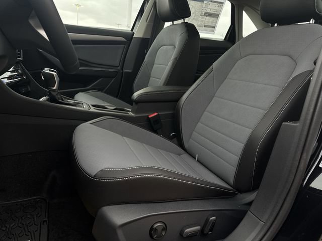 New 2026 Volkswagen Jetta SE FWD image 20