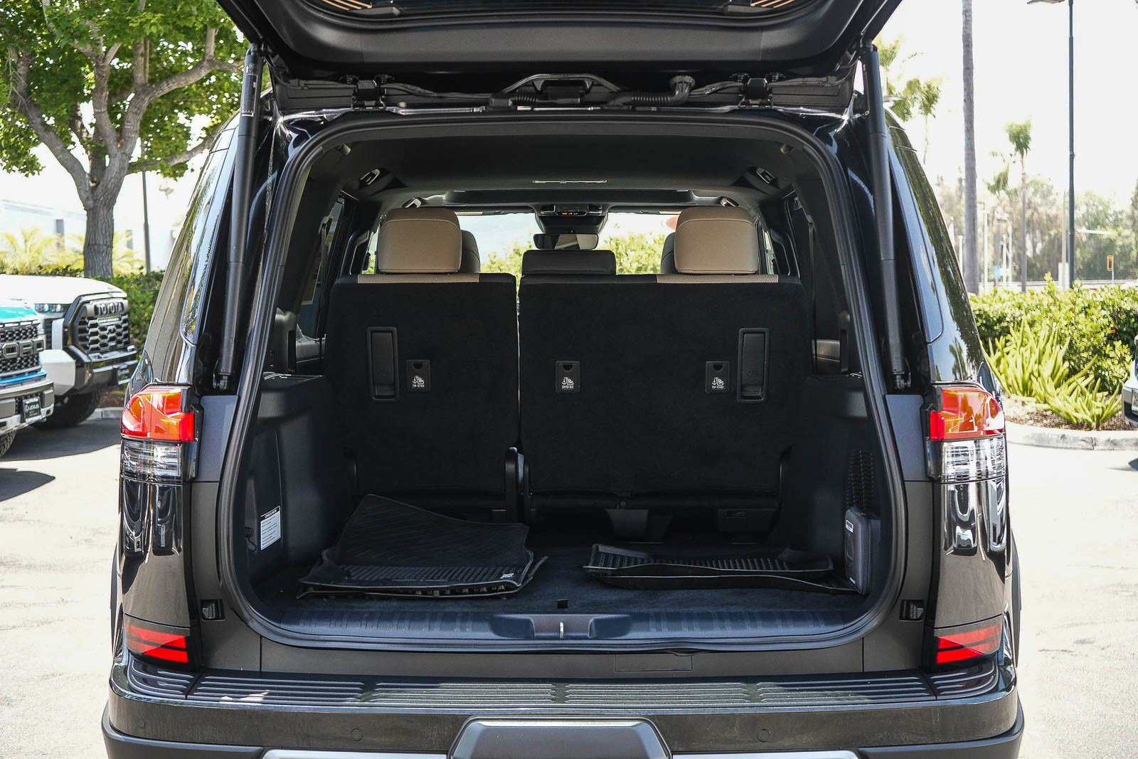 Used 2025 Lexus GX 550 AWD/4WD image 25