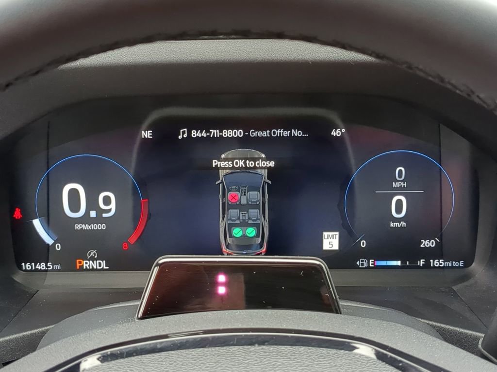 Used 2025 Ford Explorer Platinum w/ LUX Leather Package image 16