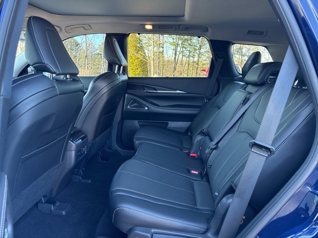 Used 2023 INFINITI QX60 Sensory w/ Cargo Package image 15