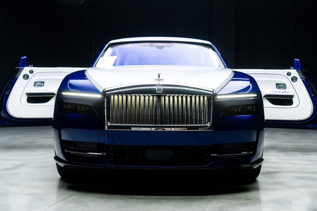 Used 2024 Rolls-Royce Spectre w/ Spectre Launch Package AWD/4WD image 3