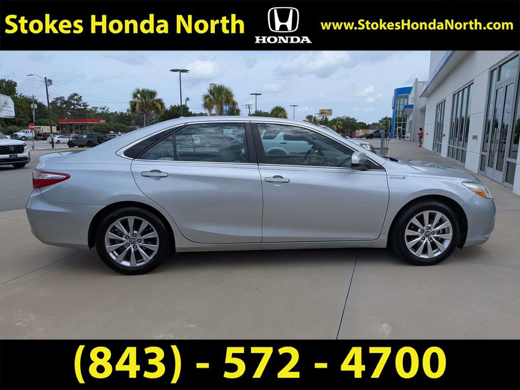 Used 2016 Toyota Camry XLE w/ Moonroof Package FWD image 11