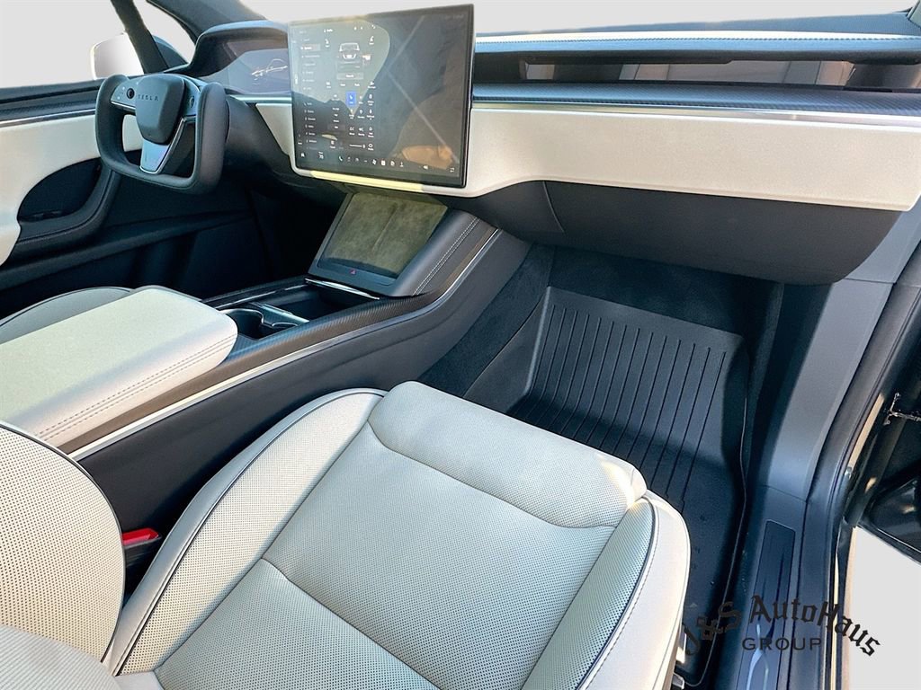 Used 2025 Tesla Model X Plaid image 37